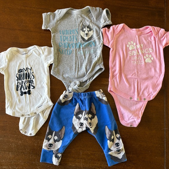 Dog theme baby clothes - Picture 1 of 1